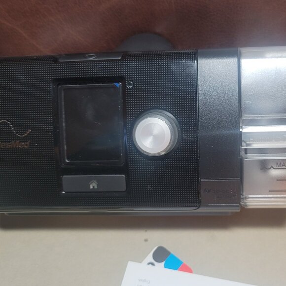 ResMed Air sense 10 Autoset CPAP with Bag & Accessories. Comes ONLY 27 RUN HOURS - Picture 14 of 16